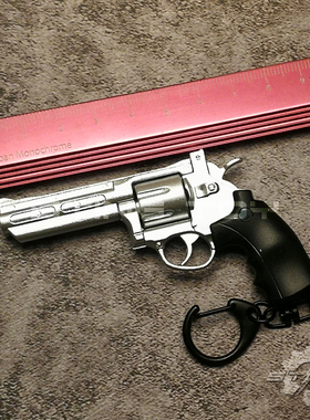 军迷1:3比例转轮手枪模型塑料钥匙扣可动可拆卸组装不可射无弹模