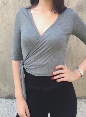 晚时光 【秒杀】 V领系带打结T 性感V领T 超短款开衫