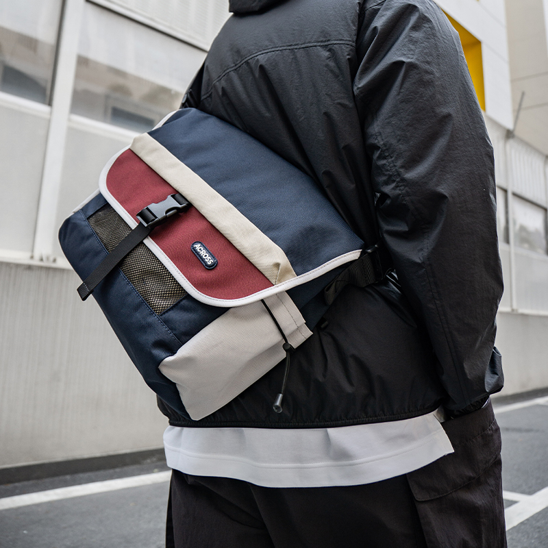 across运动骑行邮差包撞色防泼水