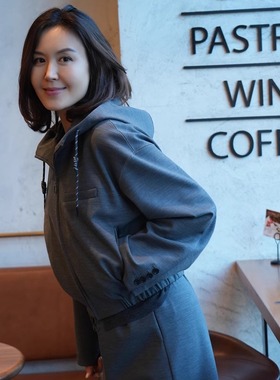 FAMINI抽绳连帽运动衣宽松休闲2025新款秋冬卫衣短款上衣卫衣外套