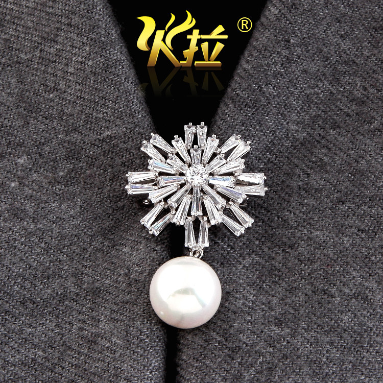 Broche femme en autre - Ref 1175256 Image 4