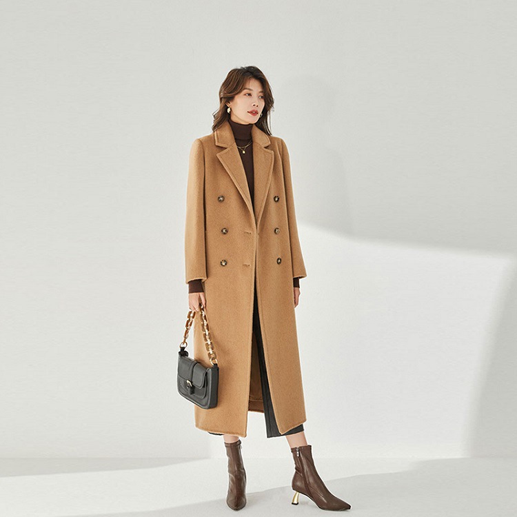 冬季骆驼绒长款保暖不压身外套