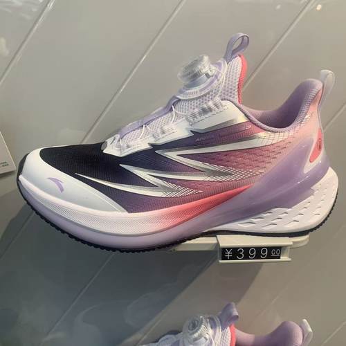 安踏2025冬女大童纽扣速跑运动鞋