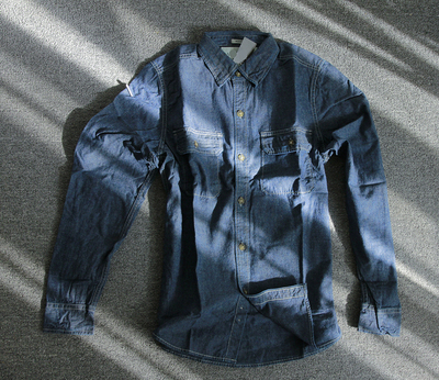 新品长袖牛仔衬衫翻领