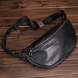 新款头层牛皮男胸包潮牌小背包多功能大容量斜挎手机包真皮单肩包
