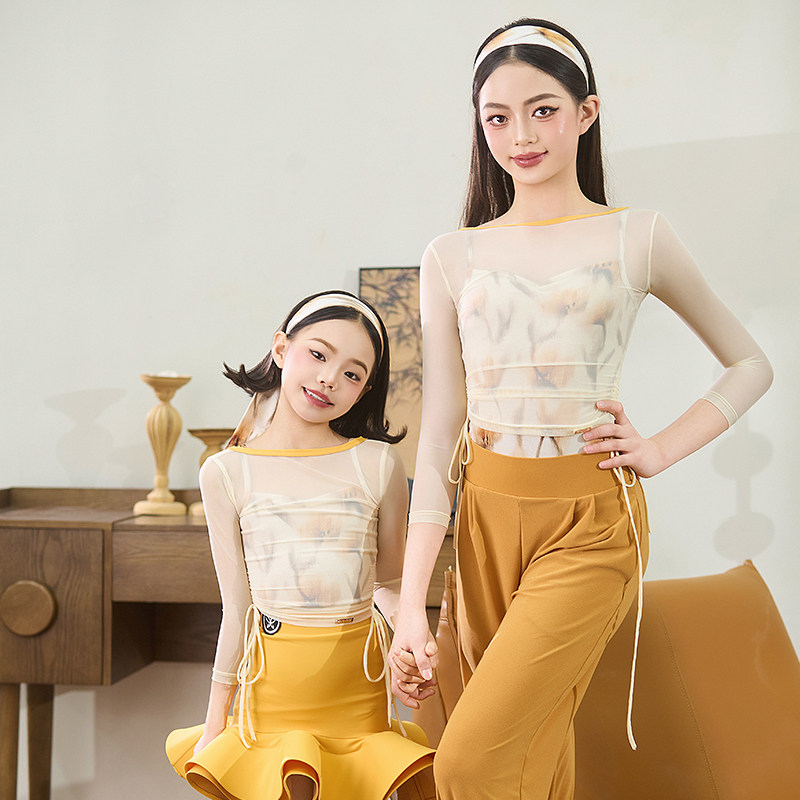 星辰拉丁舞服女童「元气春日」2026摩登裤儿童拉丁舞练功服图片