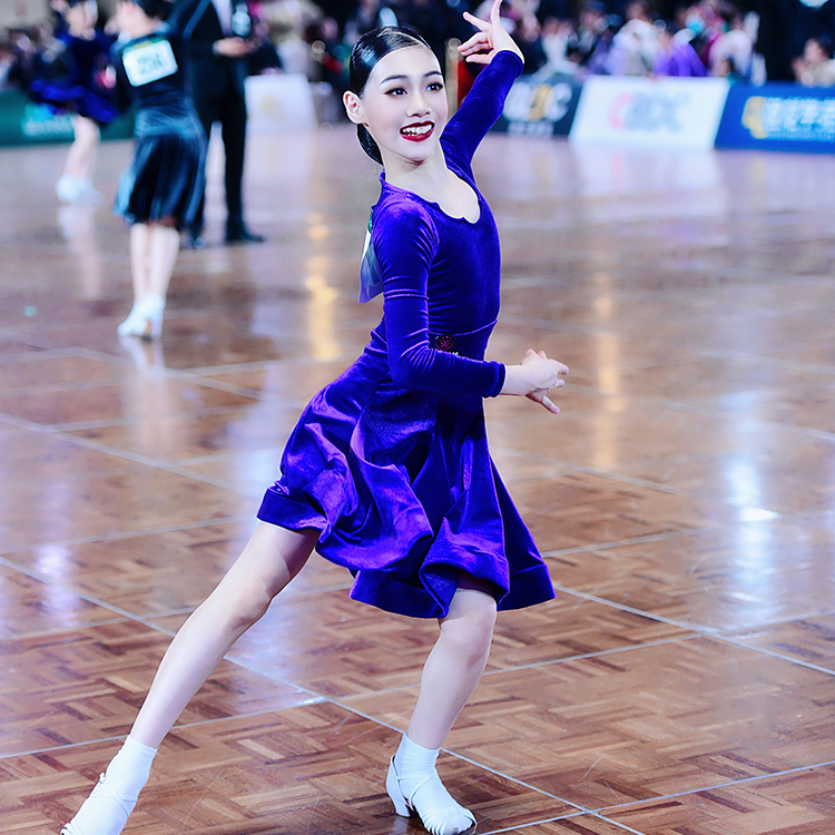 星辰舞服拉丁舞规定服比赛服