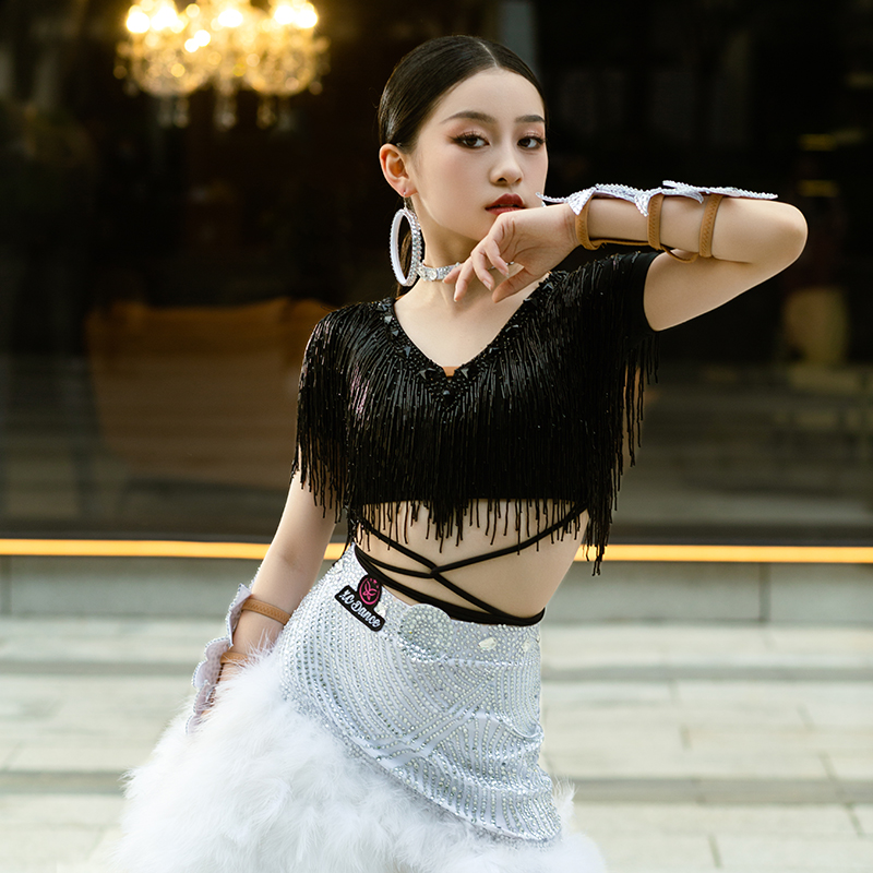 星辰舞拉丁舞比赛服花服高贵款式