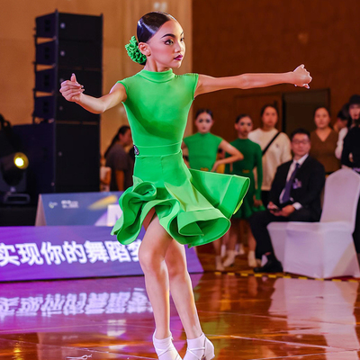活力BV绿拉丁舞规定服星辰