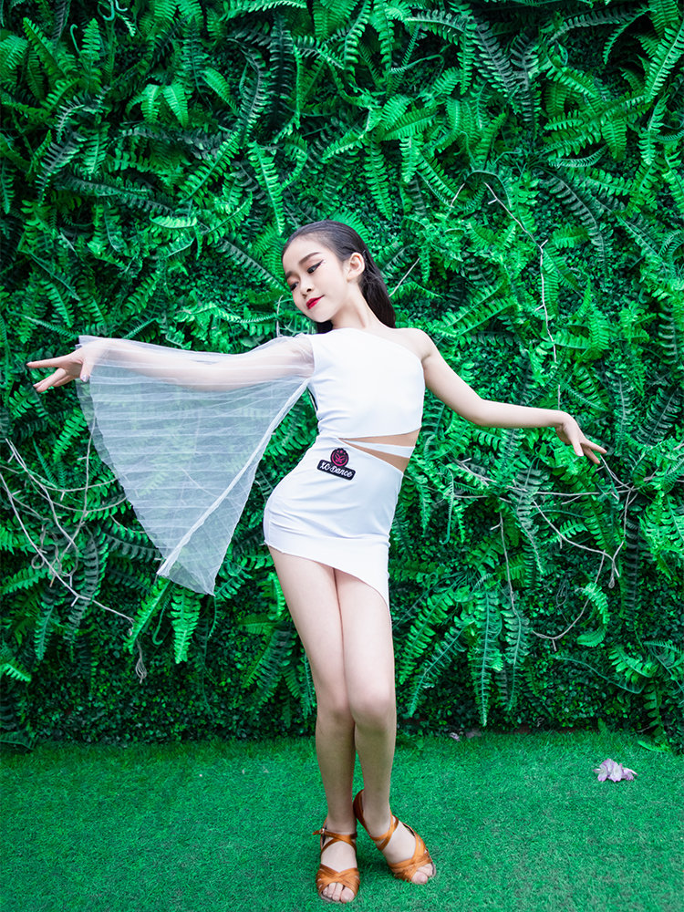 星辰舞服2024夏季新款白色褶皱纱袖拉丁舞女儿童套装练功服演出服