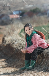 果果原创女童汉服棉袄农村土味年服田园碎花棉衣短视频直播神器