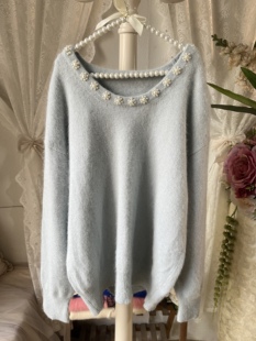 日系甜美风淡蓝色珍珠大圆领软糯针织毛衣女宽松慵懒风长毛兔毛