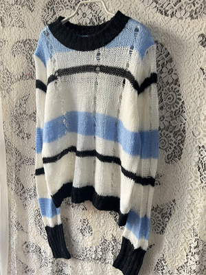 马海毛针织衫时尚撞色圆领薄款长袖套头短款外穿白蓝条纹套头