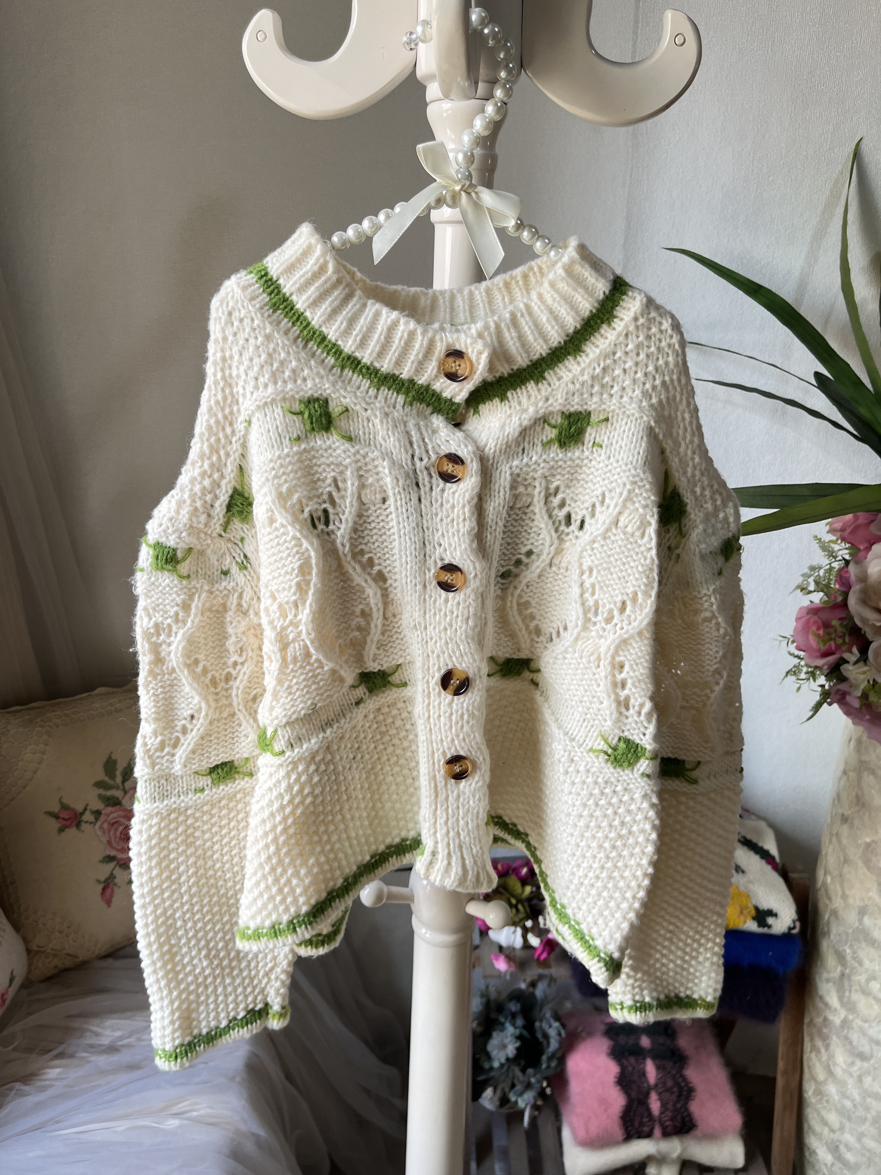 日系复古甜美风钩花粗线棒针编织短款小开衫羊毛毛衣