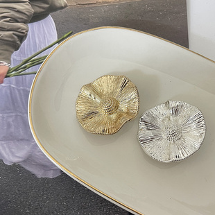 高级感荷叶花边金属纽扣粗花呢大衣皮草装饰扣西装毛衣外套扣子