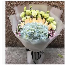 营口鲅鱼圈区万隆广场月亮湖公园家乐福鲜花店520速递玫瑰花束