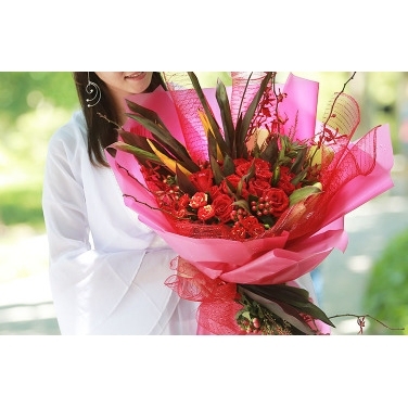 潮州湘桥大润发奎元广场人民广场韩山师范学院鲜花店蛋糕配送玫瑰