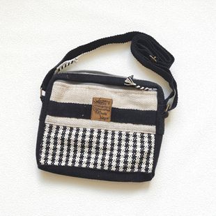 尼泊尔 WSDO Alloy纯棉手织布ipad清新森系布包 可斜背扁箱包