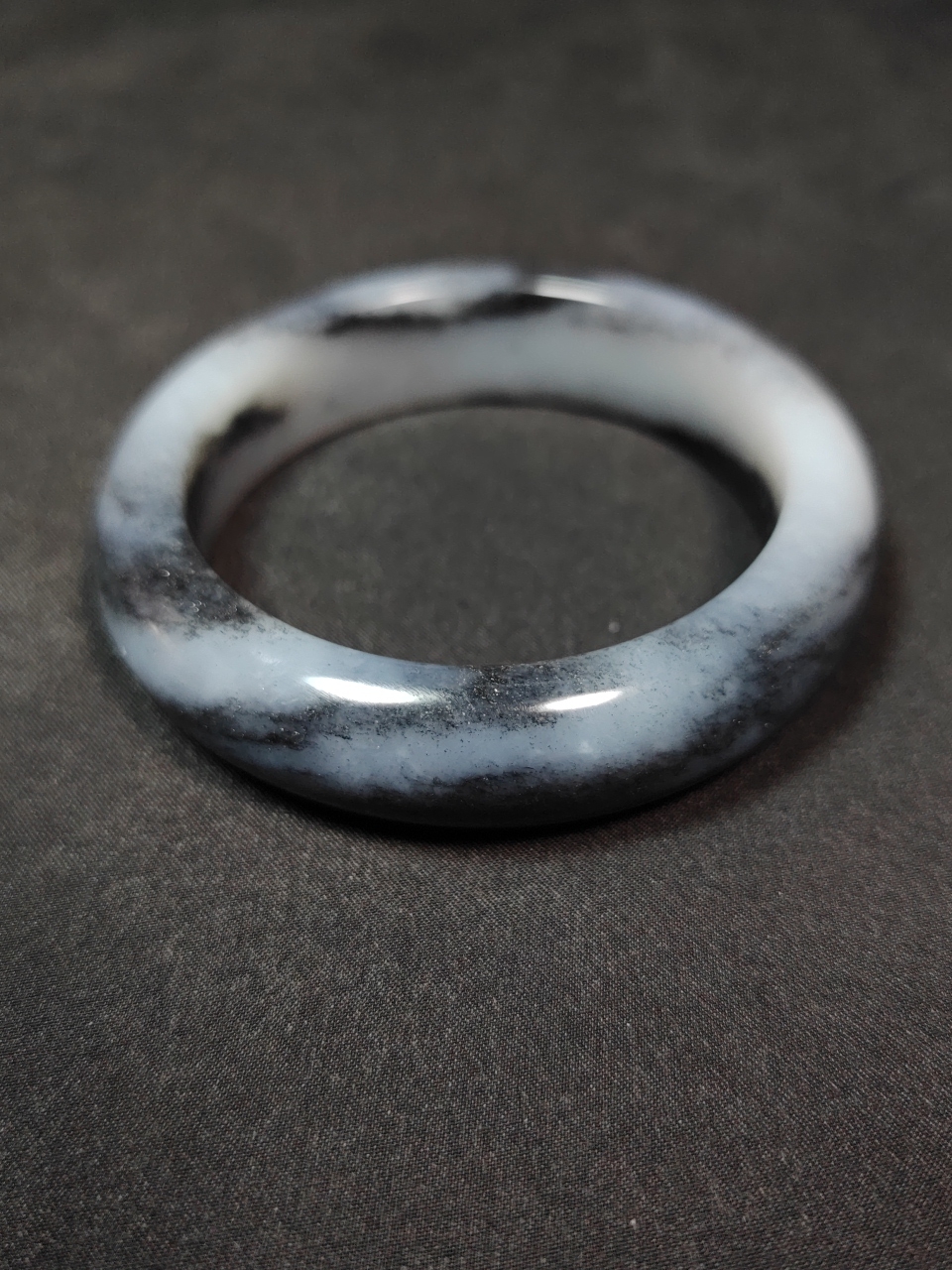 天然和田玉青花籽料手镯黑白分明意境镯子送女友礼物圈口56.8