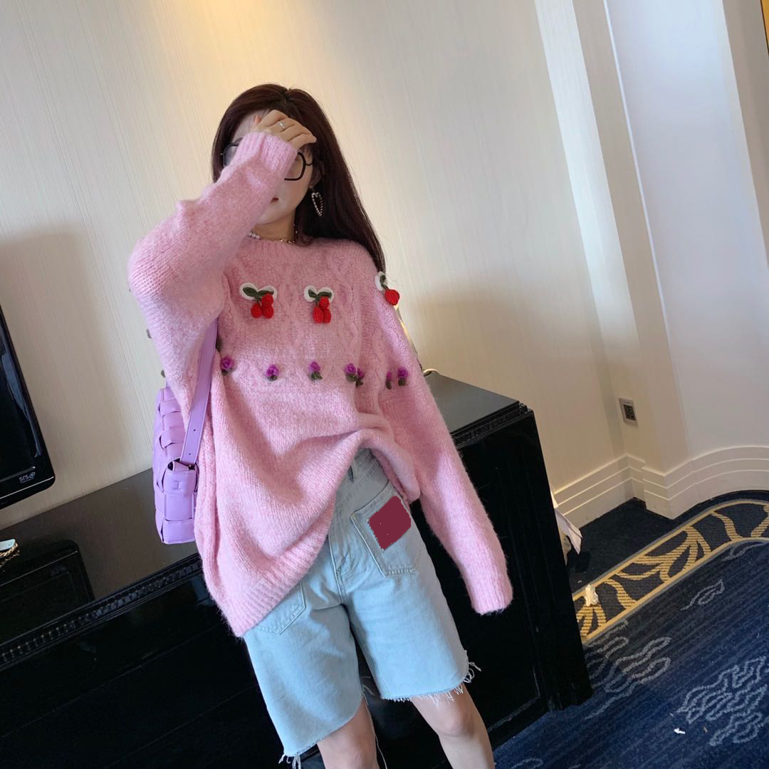 樱桃日系减龄宽松粉嫩毛衣复古古着手工立体钩花套头麻花毛衣女