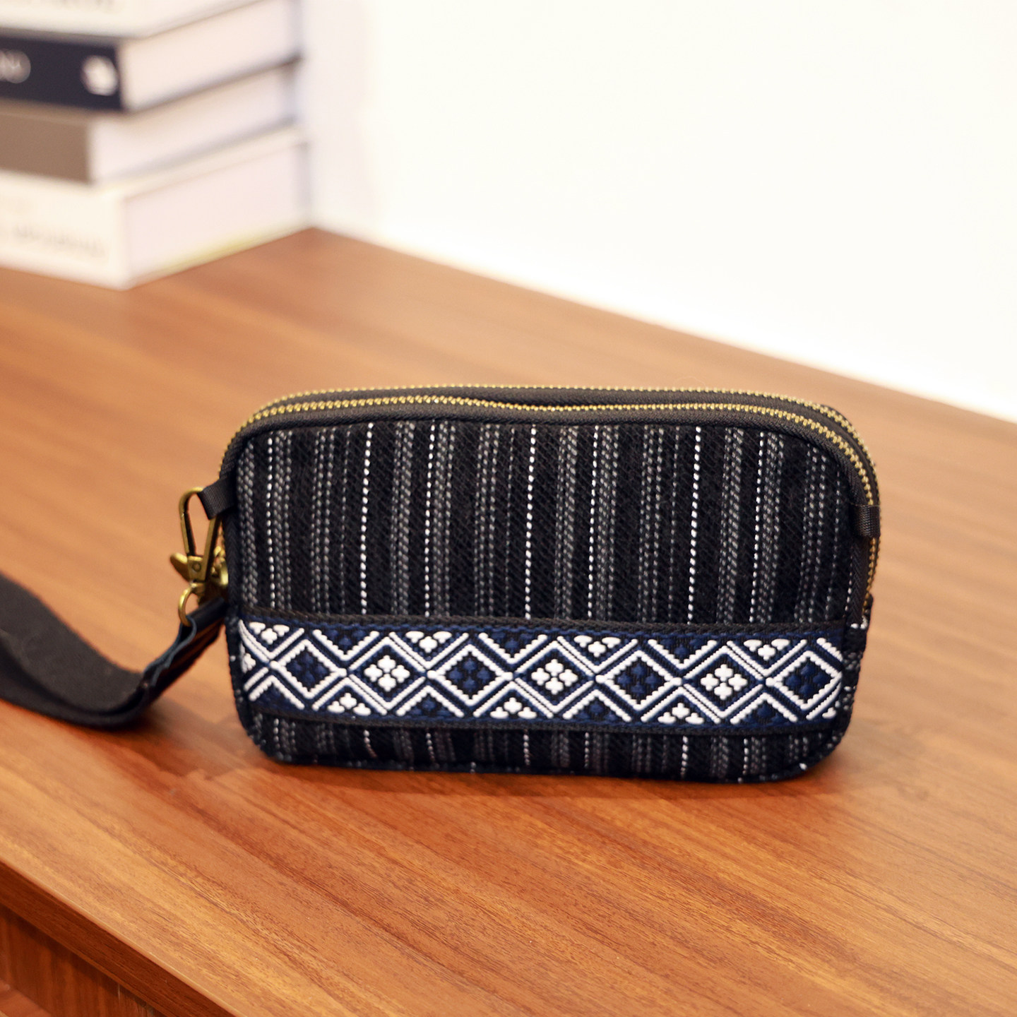 MILIAN/米丽安2026新款原创民族风手机包便携休闲零钱包斜挎包包