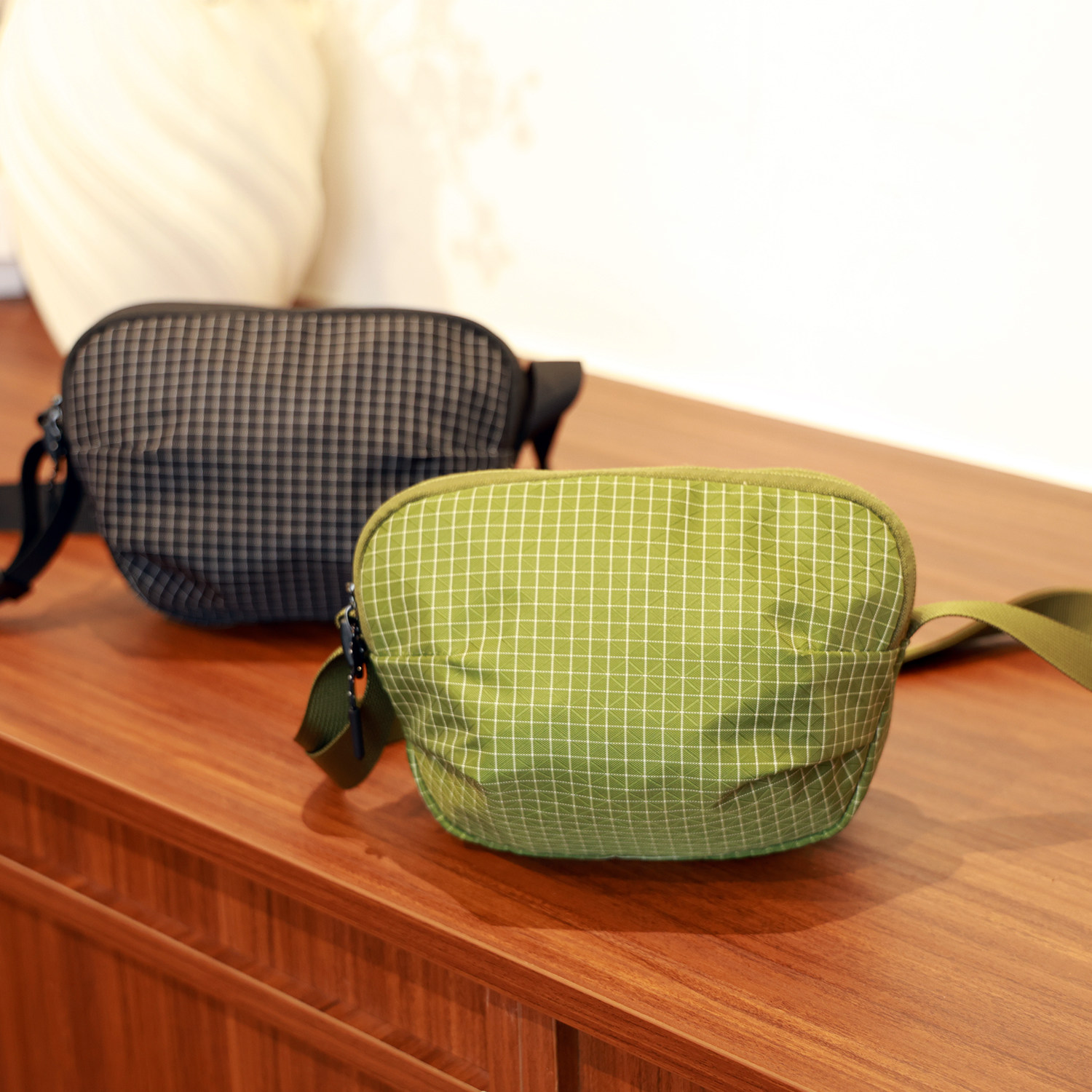 MILIAN2025新款日系格纹防水尼龙单肩包男女通用休闲百搭贝壳包