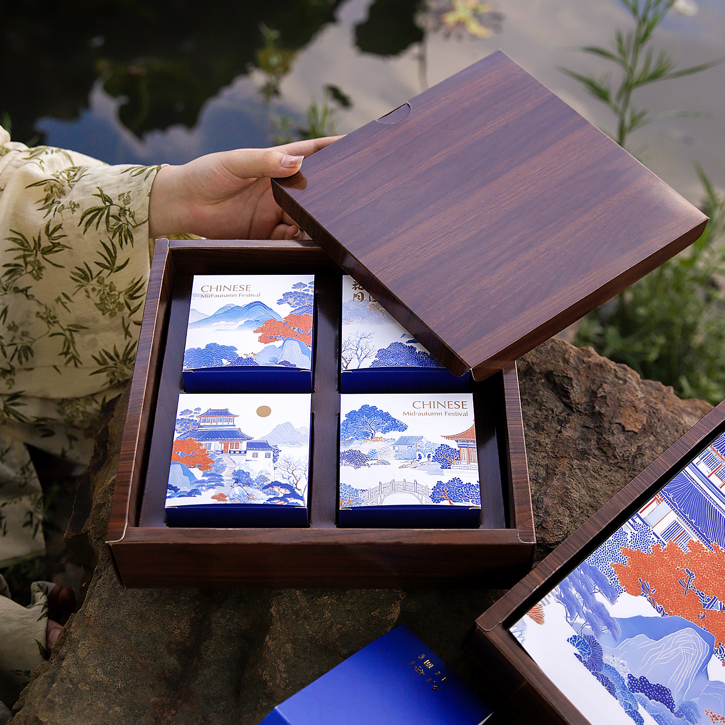 2025中秋节包装盒袋榴莲冰皮月饼礼品盒高档8粒蛋黄酥打包空盒子