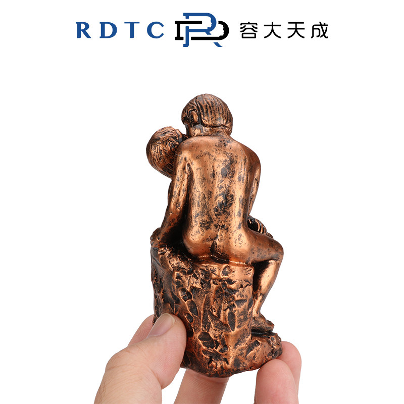 [RONGDA 원래 심리적 모래 세트] 키스 사랑 남성과 여성 친밀한 관계 모델 모래 테이블 수지 시뮬레이션 장식품