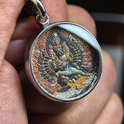 巴赫工作室非遗陨铁圆大威德金刚唐卡手工铁翦金工艺吊坠陨铁男女