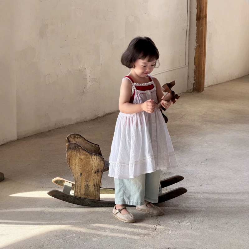 韩国童装女童连衣裙2025夏季儿童红色吊带衫百搭吊带罩衫百搭套装