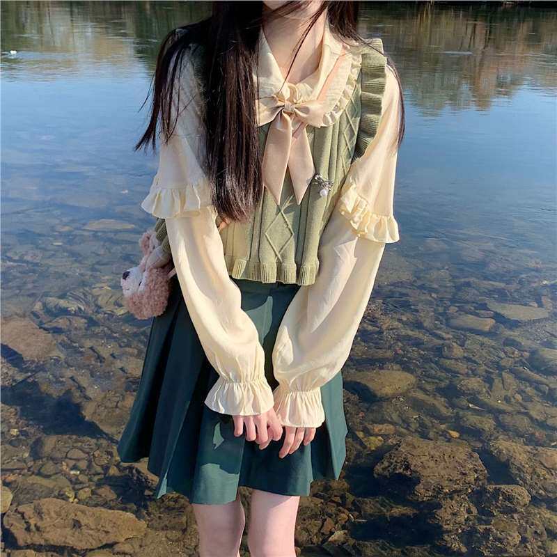 三件套装日系校园风木耳边套头针织毛衣马甲背心女+衬衫+百褶裙