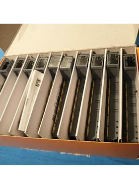 IS5078 IS-3002-BPKG 易福门磁性感应开关