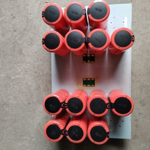 众辰H6400S系列变频器电容板A05DR04A板上电容1