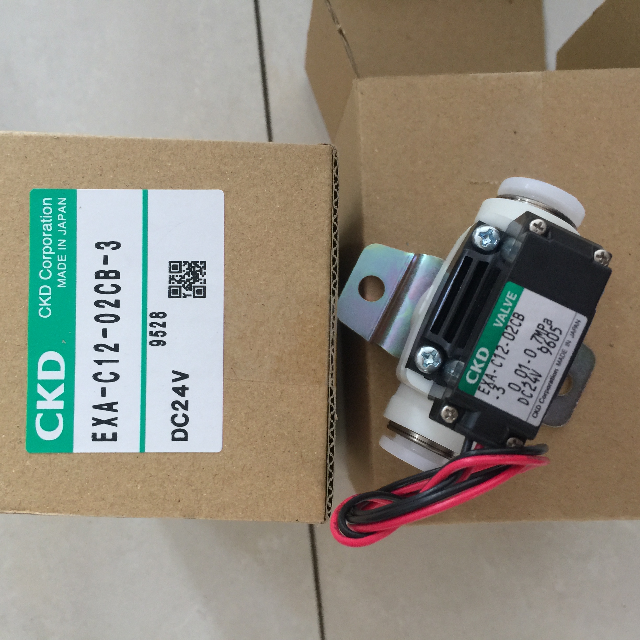 CKD电磁阀EXA-C10-02HSB-3 EXA-C12-02CB-3-DC24V