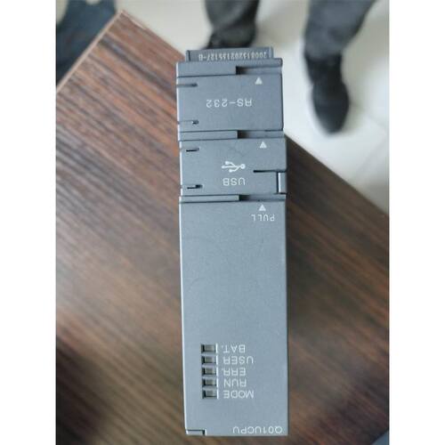 拆机九新变频器ATV310HU30N4A 3KW，