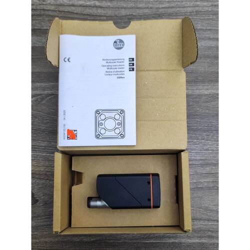 PLC FX1S-30MR-001 外壳有的点破 功能好