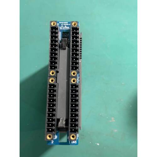 15KW变频器ATV212HD15N4拆机实物
