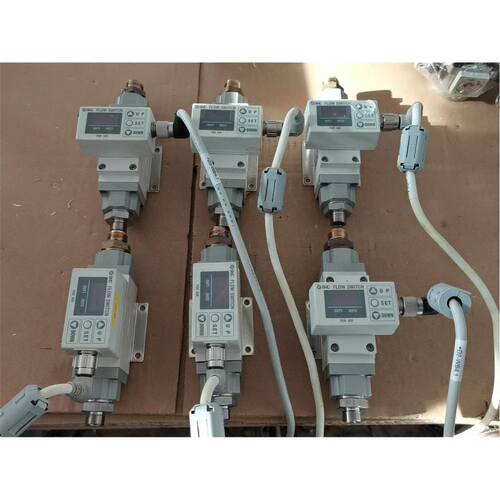 DVP30EC00R3台达PLC、拆机、图片就是实物成色