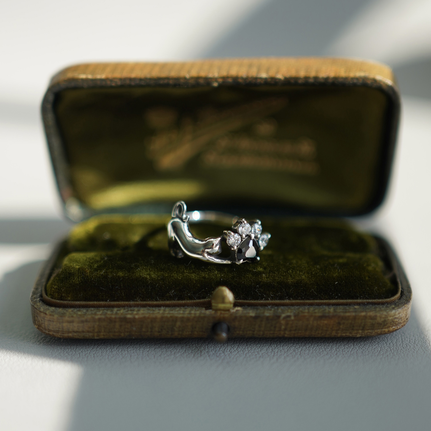 睡莲生生世世 925纯银戒指猫咪猫爪锆石元素小众设计精致闭口指环