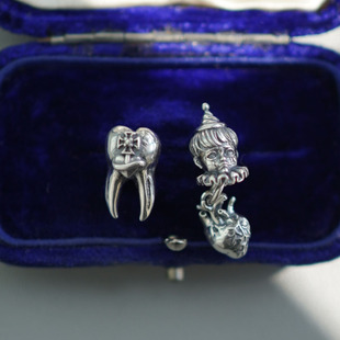 睡莲生生世世 素小众暗黑风 原创设计925纯银耳钉小丑心脏牙齿元