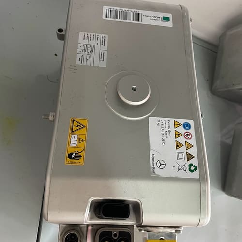 奔驰S400油电混合动力W221电池电瓶--议价商品