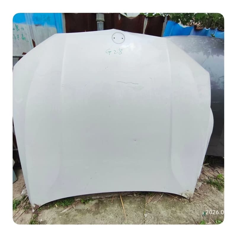 宝马3系G28原厂机盖,白色拆车件,结构完整,原车漆,成色还--议
