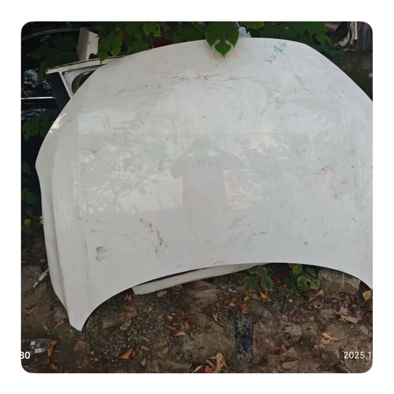 22凌派机盖,原装拆车件,白色,轻微使用痕迹。适合需要更换机--
