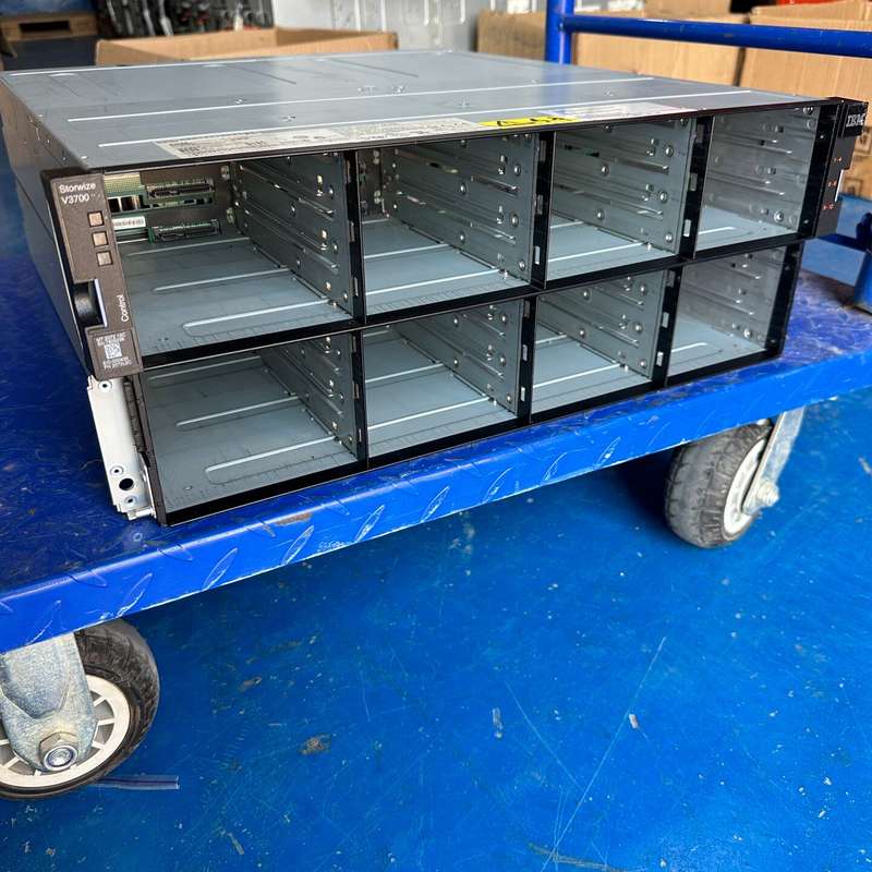 IBM V3700 存储 整机 控制器PN:00AR108--议价商品