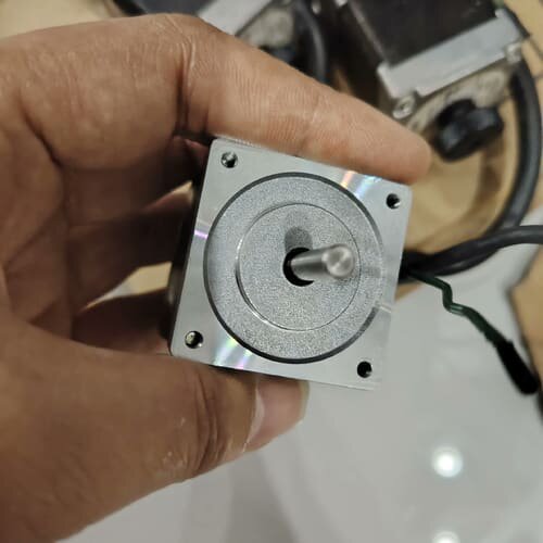 VEXTA五相步进电机C9582-9015-1轴直径5mm，--议价商品
