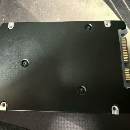 全新三星PM883固态硬盘960G，2.5寸SATA接口。企--议价商品