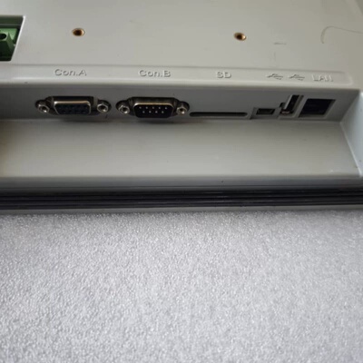 威纶通 MT8121iE--议价商品