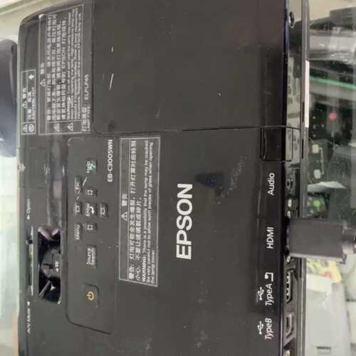 爱普生EB－C3005WN投影机2??台，八新左右；1台用9--议价商品
