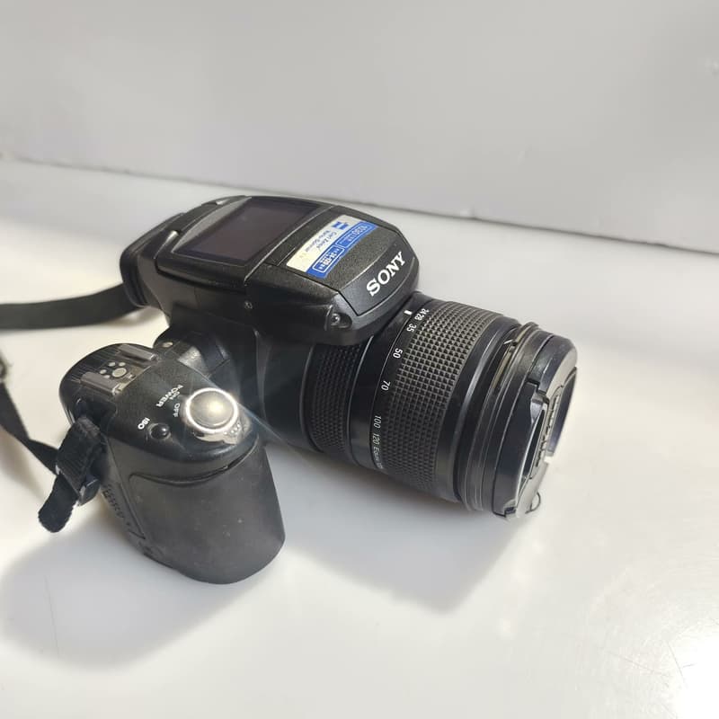 索尼Cyber‑shot DSC‑R1相机 经典高端长焦一体--议价商品
