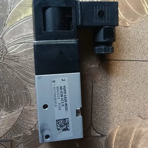 FESTO费斯托电磁阀8043213--议价商品